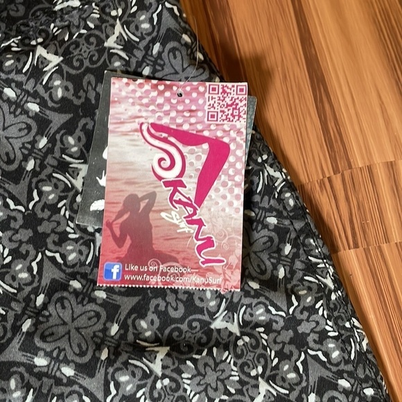 Nwt Kanu Surf Board Shorts Size 10 - Picture 4 of 9